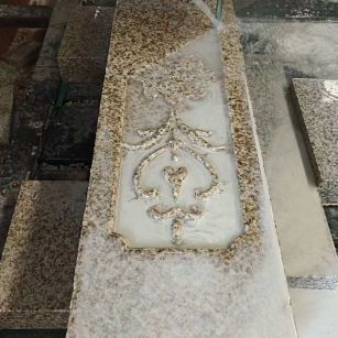 酒泉 黄金麻花岗岩异形加工雕刻栏杆大柱