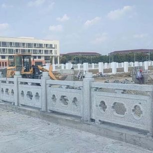 酒泉 白麻花岗岩荔枝面河道栏杆