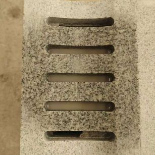 酒泉 芝麻白拉丝面花岗岩U型开槽排水槽