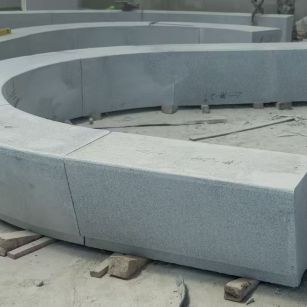 酒泉 芝麻白花岗岩光面弧形坐凳