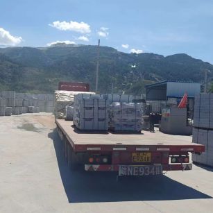 酒泉 芝麻白仿形路沿石，直形路沿石