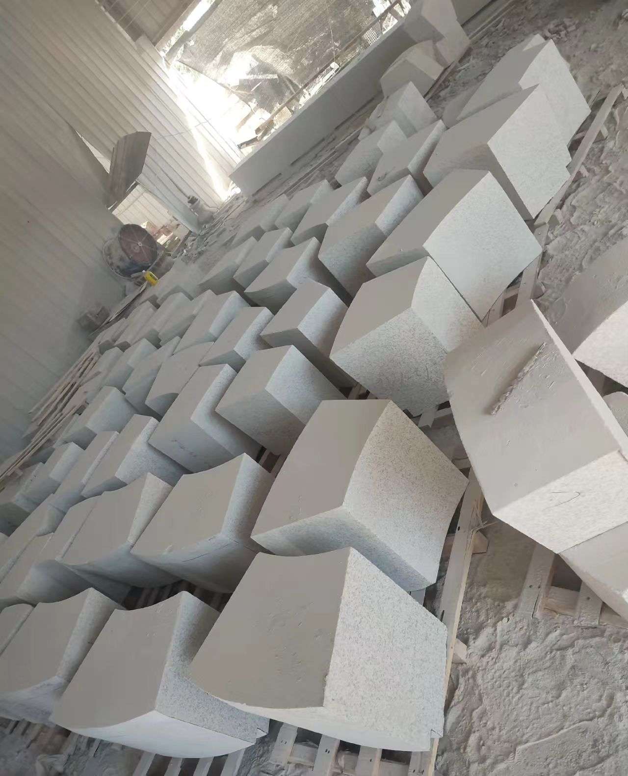 酒泉 白麻花岗岩异形坐凳