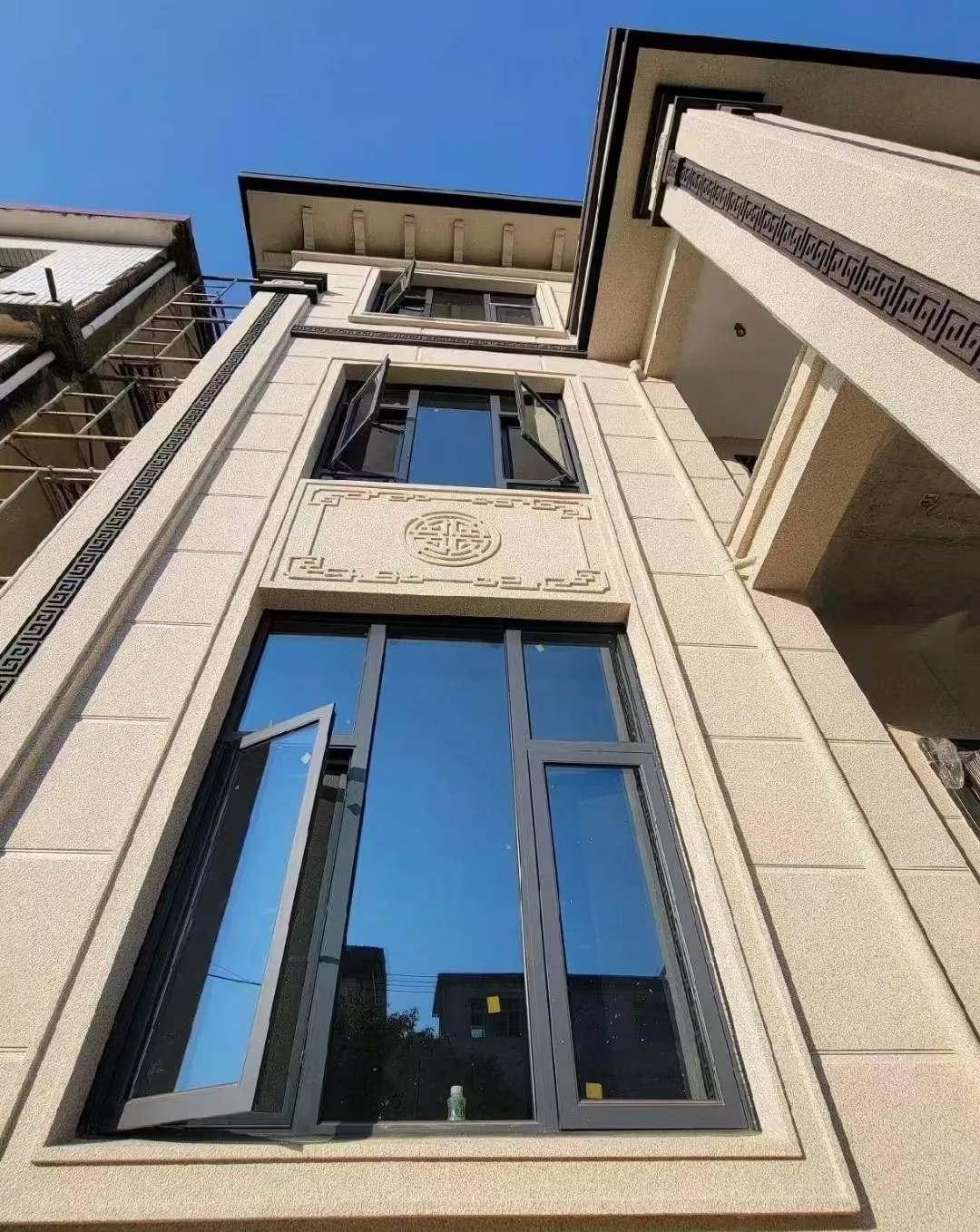 酒泉 黄金麻荔枝面别墅外墙干挂效果展示