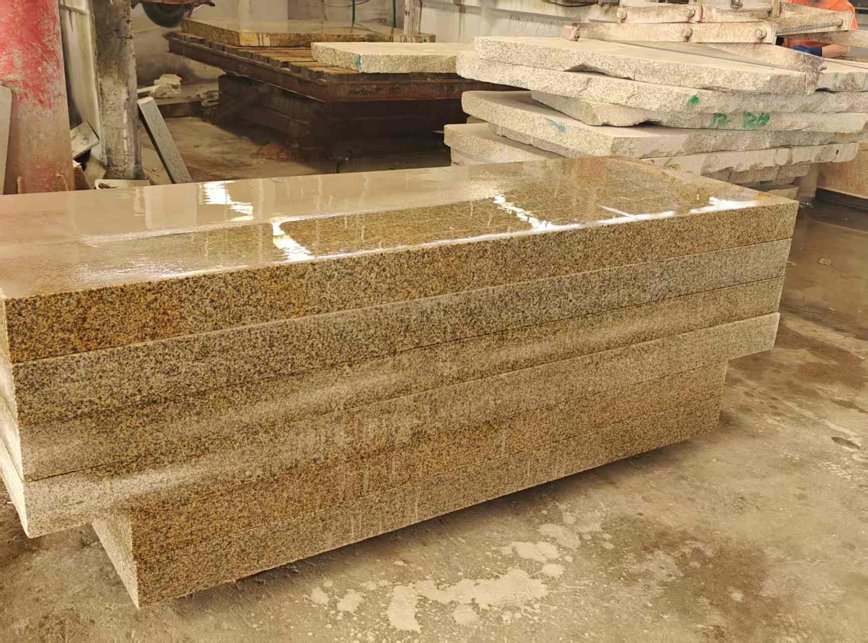 酒泉 黄金麻栏杆料半成品加工中